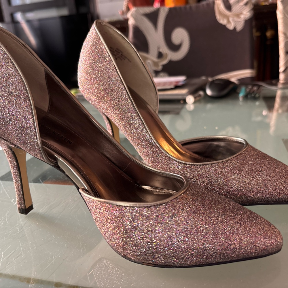 GORGEOUS ANNE KLEIN Pink GLITTER 3.5” HIGH EVENING Pump
